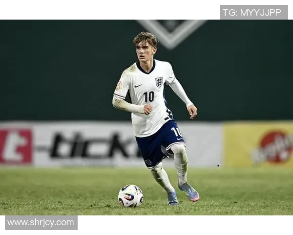 21岁德甲新星崭露头角英超三强争抢德国足球未来之星 21岁德甲新星崭露头角英超三强争抢德国足球未来之星