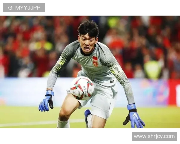 国足首发阵容揭晓颜骏凌携塞尔吉尼奥助力国青三叉戟首度出战