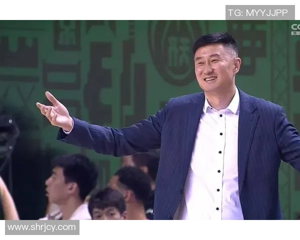 广东内线火力全开杜锋重返总决赛指日可待3010表现令人惊叹 广东内线火力全开杜锋重返总决赛指日可待3010表现令人惊叹